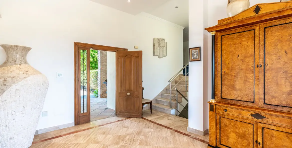 Sale of detached villa in Benahavís 22