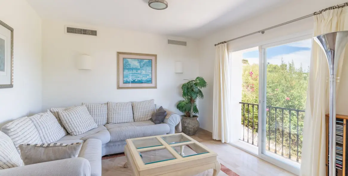 Sale of detached villa in Benahavís 27