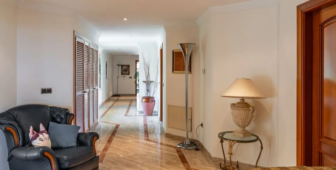 Sale of detached villa in Benahavís 28