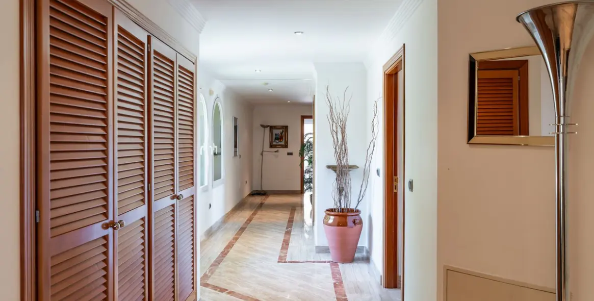 Sale of detached villa in Benahavís 29