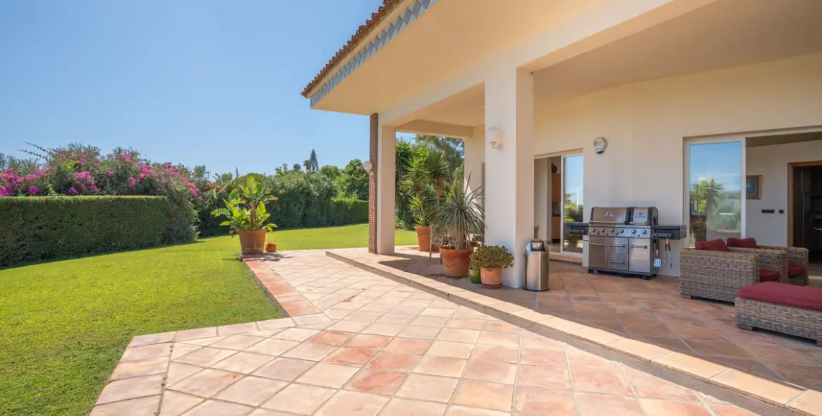 Sale of detached villa in Benahavís 51