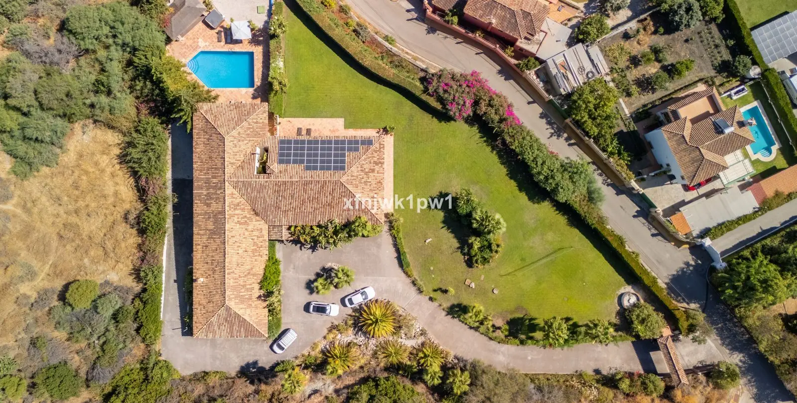 Sale of detached villa in Benahavís 5