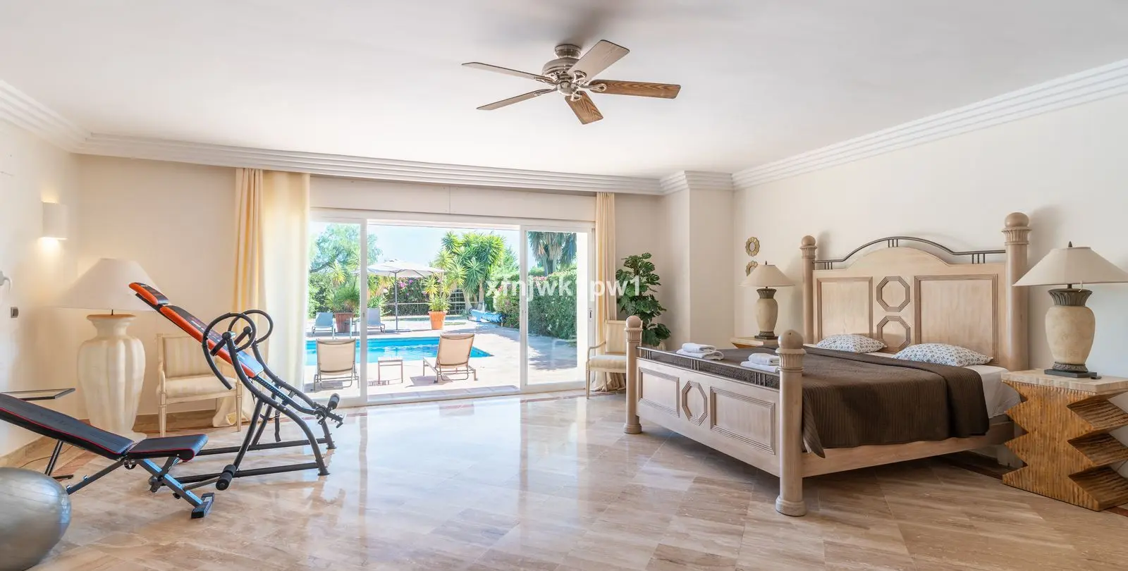 Sale of detached villa in Benahavís 46