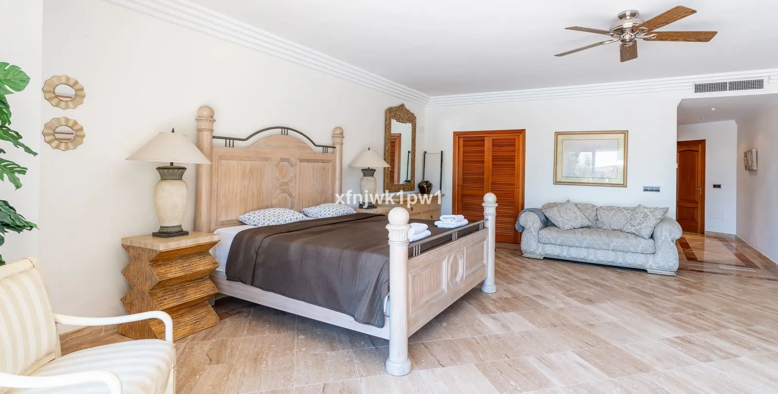 Sale of detached villa in Benahavís 49