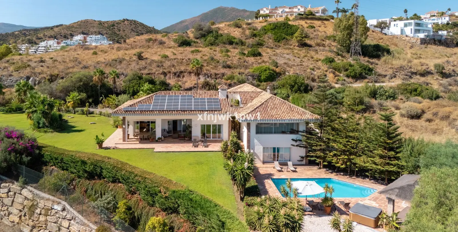 Venta de villa independiente en Benahavís 2