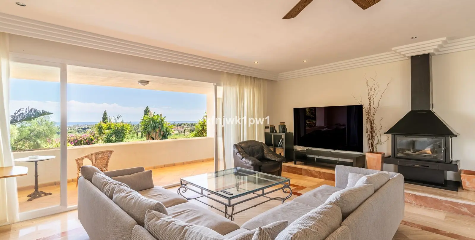 Venta de villa independiente en Benahavís 25