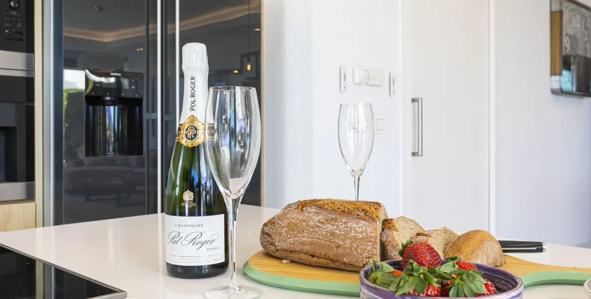 Продажа  отдельно стоящей виллы в Benahavís 14