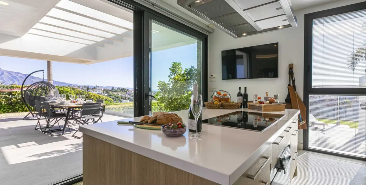 Продажа  отдельно стоящей виллы в Benahavís 15