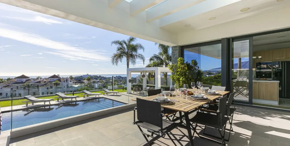 Sale of detached villa in Benahavís 17