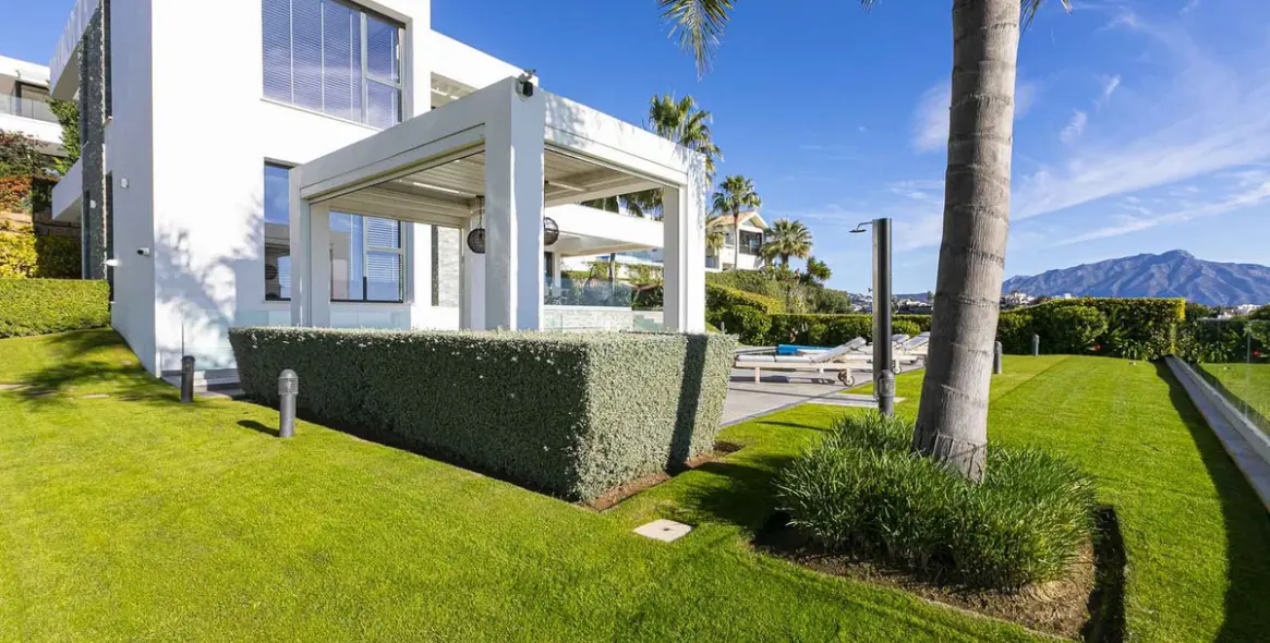 Sale of detached villa in Benahavís 26