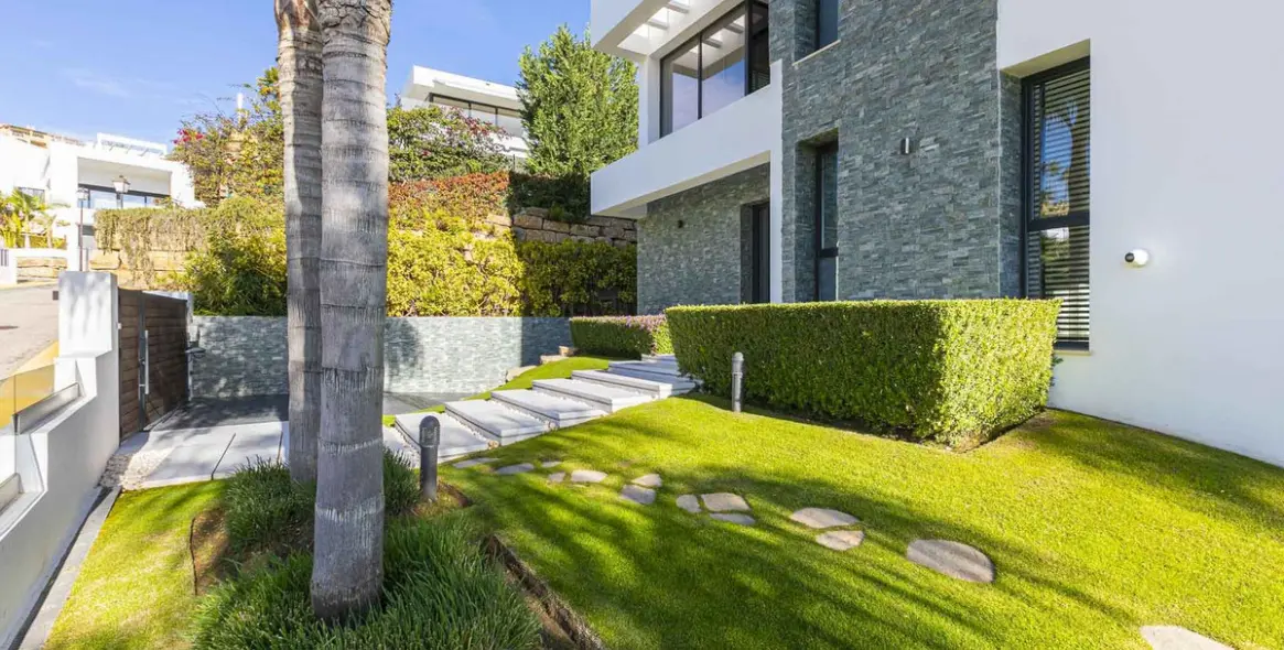 Sale of detached villa in Benahavís 27