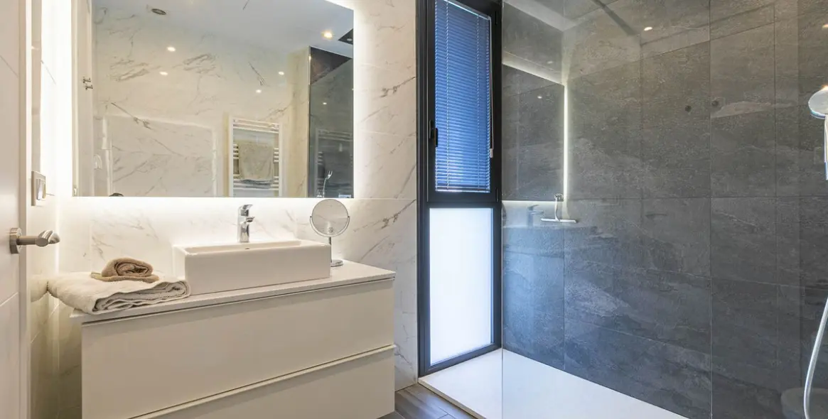 Sale of detached villa in Benahavís 47