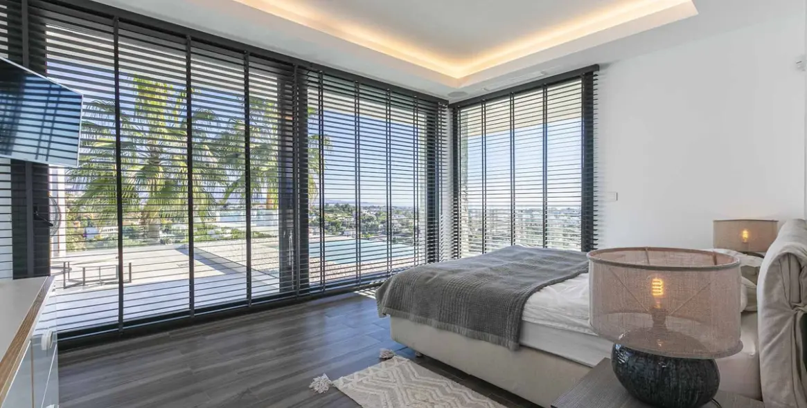 Sale of detached villa in Benahavís 49