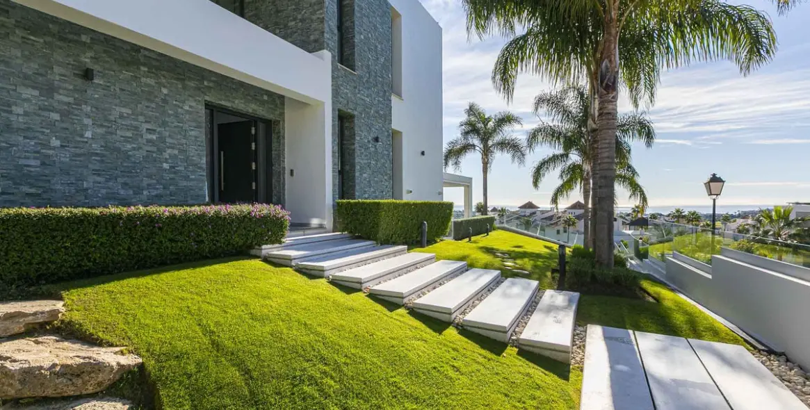 Sale of detached villa in Benahavís 52