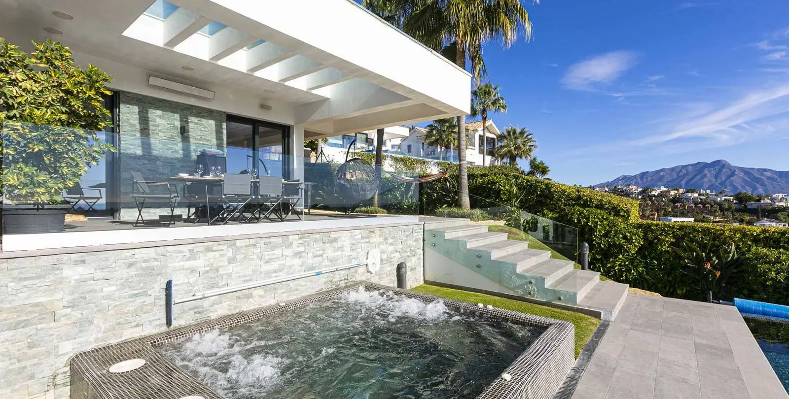 Sale of detached villa in Benahavís 23