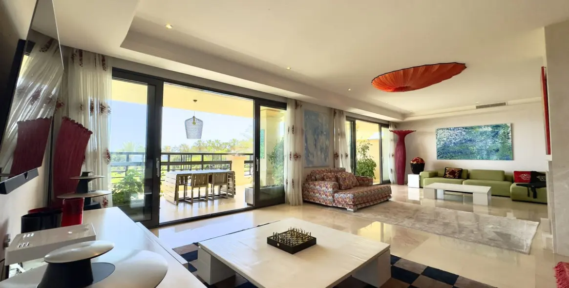 Short-term rent of middle floor apartment in Puerto Banús 1