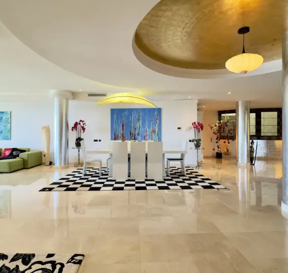 Short-term rent of middle floor apartment in Puerto Banús