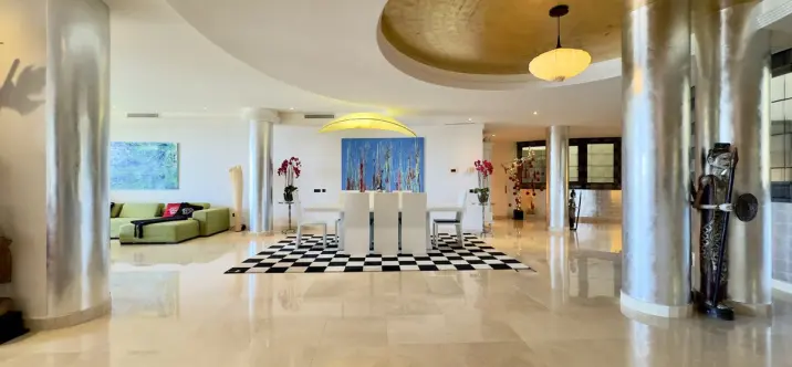 Short-term rent of middle floor apartment in Puerto Banús 1