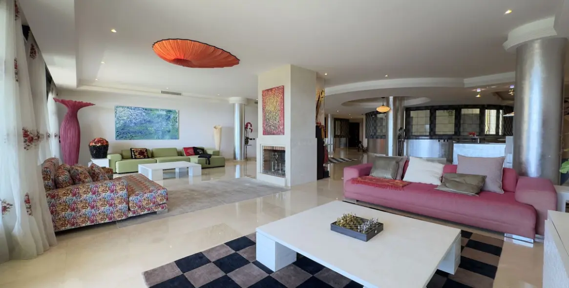 Short-term rent of middle floor apartment in Puerto Banús 11