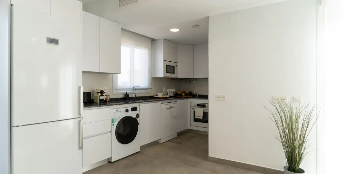 Продажа апартаментного комплекса в Mijas Costa 31