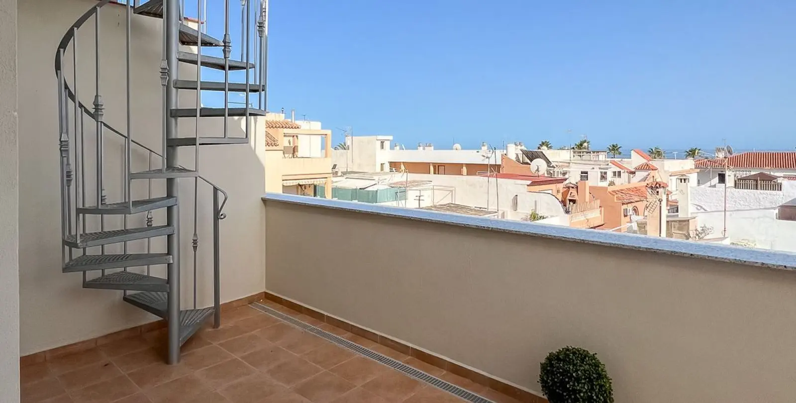 Продажа апартаментного комплекса в Mijas Costa 44
