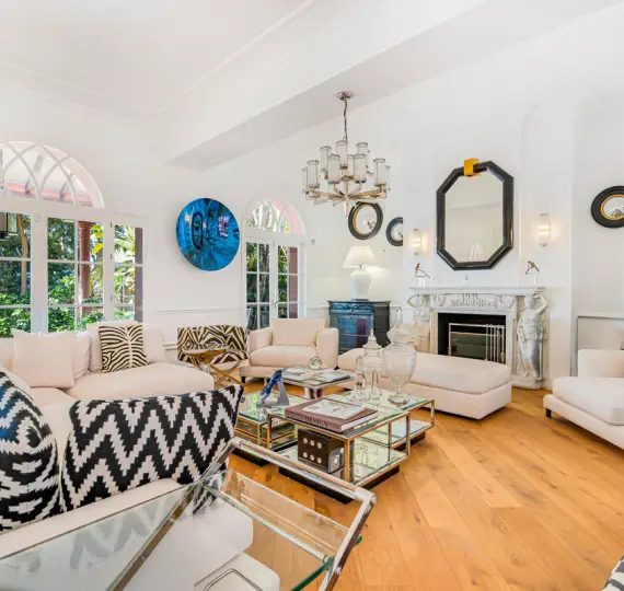 Oтдельно стоящая вилла R4776868