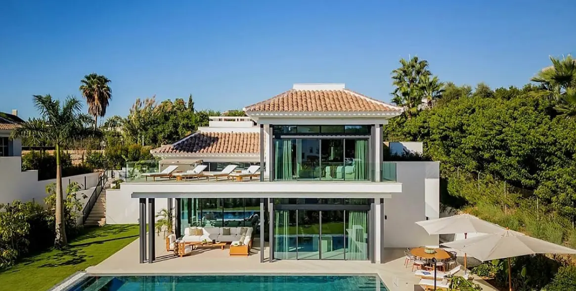Sale of detached villa in Marbella (district Marbella) 1