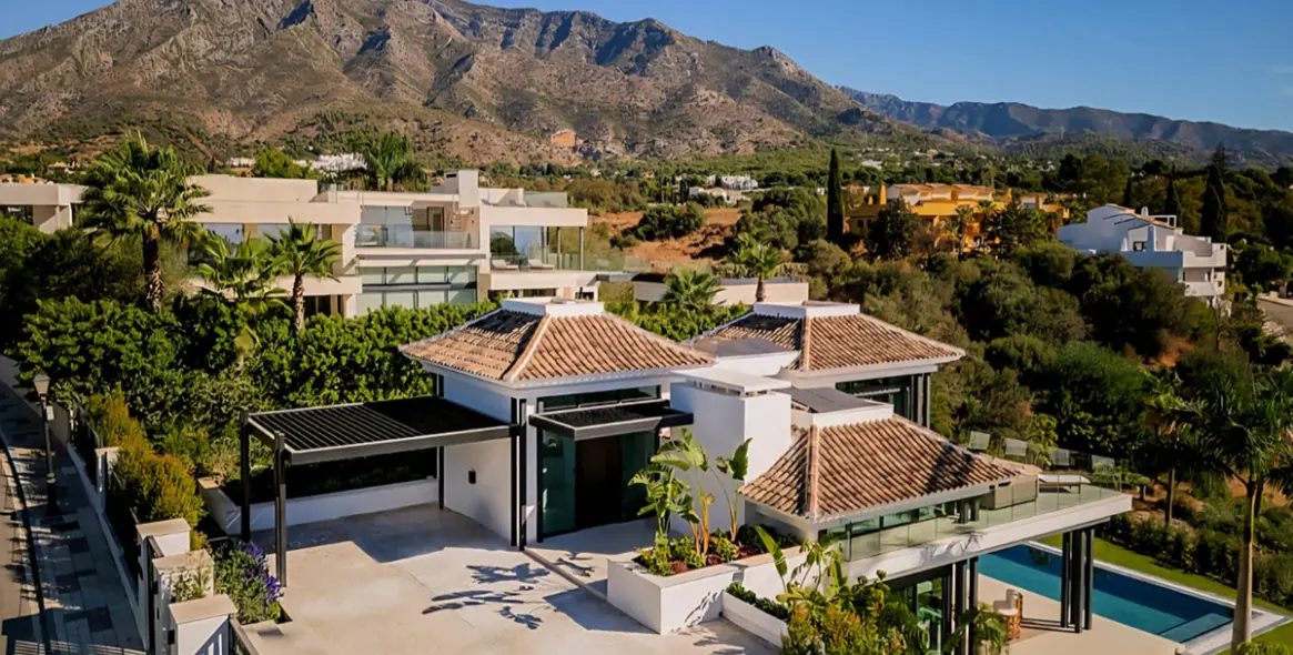 Sale of detached villa in Marbella (district Marbella) 2