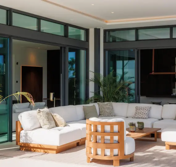 Detached villa R4795540