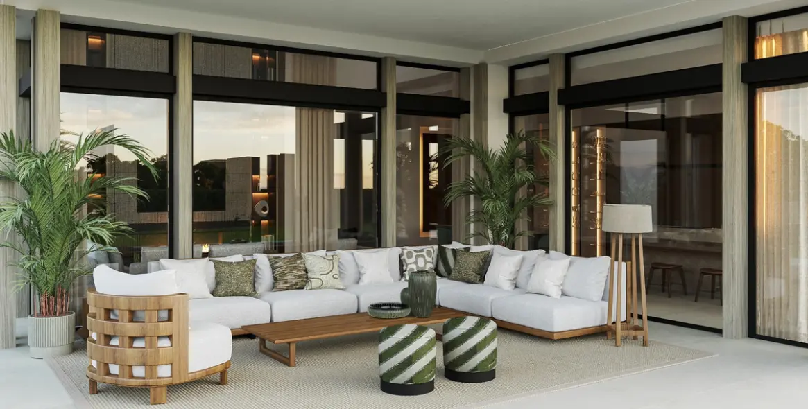 Sale of detached villa in The Golden Mile 5