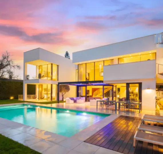 Venta de villa independiente en Puerto Banús