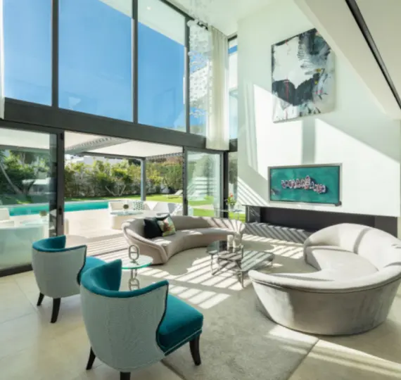 Venta de villa independiente en Puerto Banús