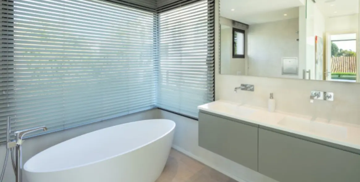 Sale of detached villa in Puerto Banús 16