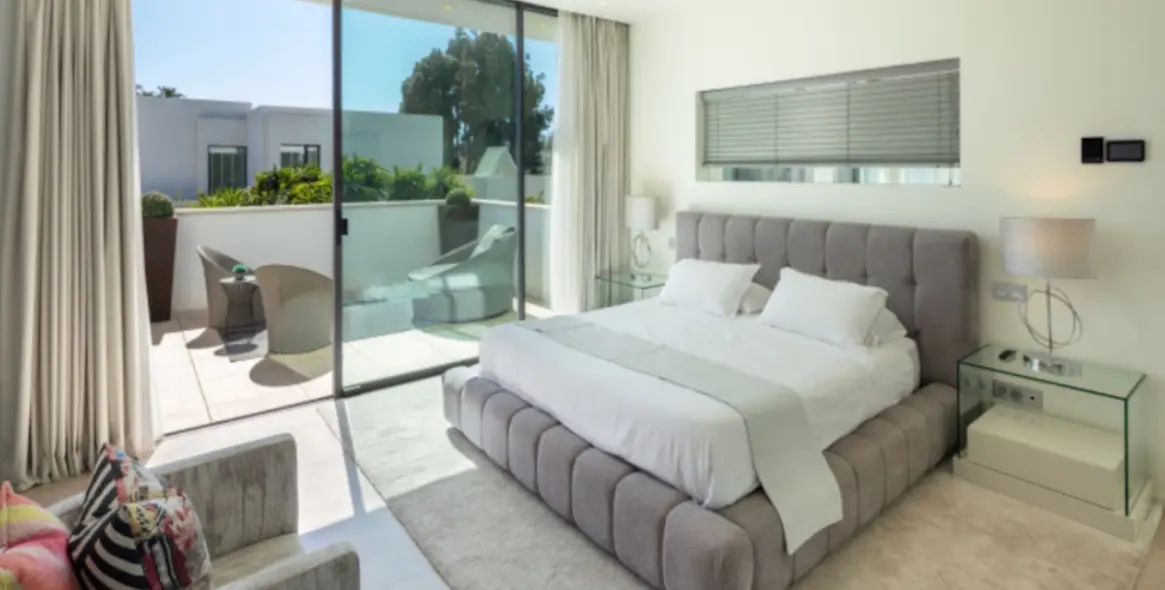 Venta de villa independiente en Puerto Banús 5