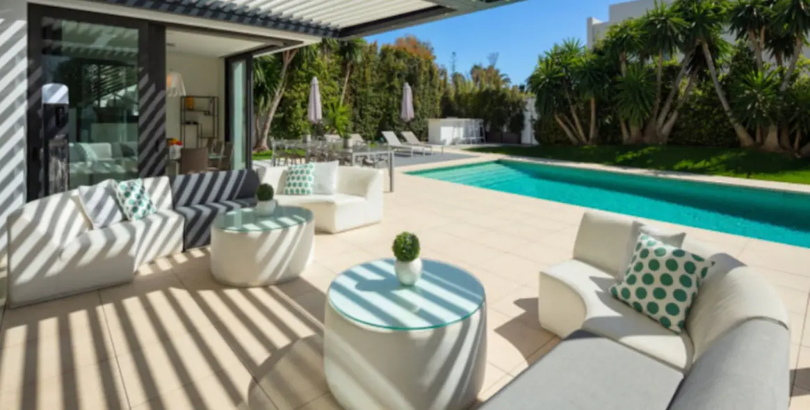 Sale of detached villa in Puerto Banús 30
