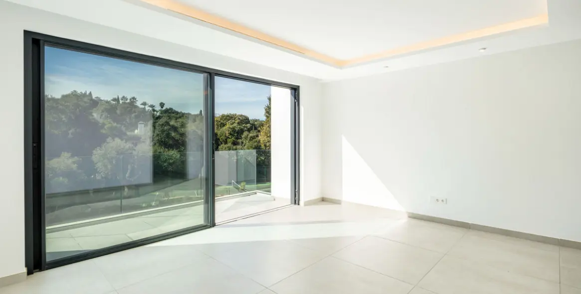 Venta de villa independiente en Sotogrande Alto 15