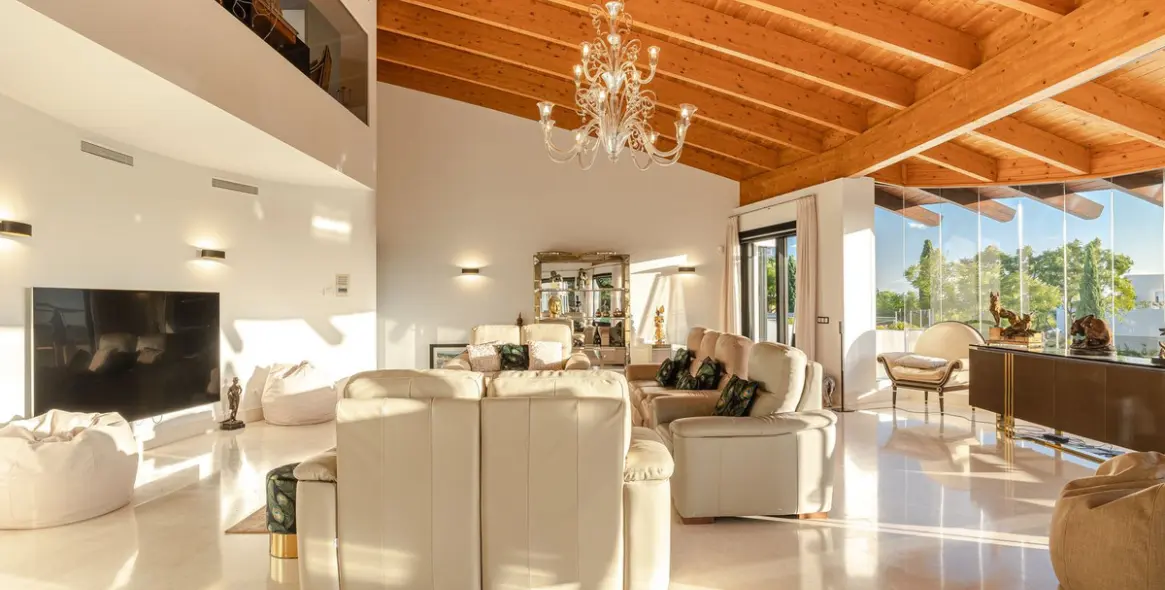 Venta de villa independiente en Benahavís (distrito Los Flamingos) 3