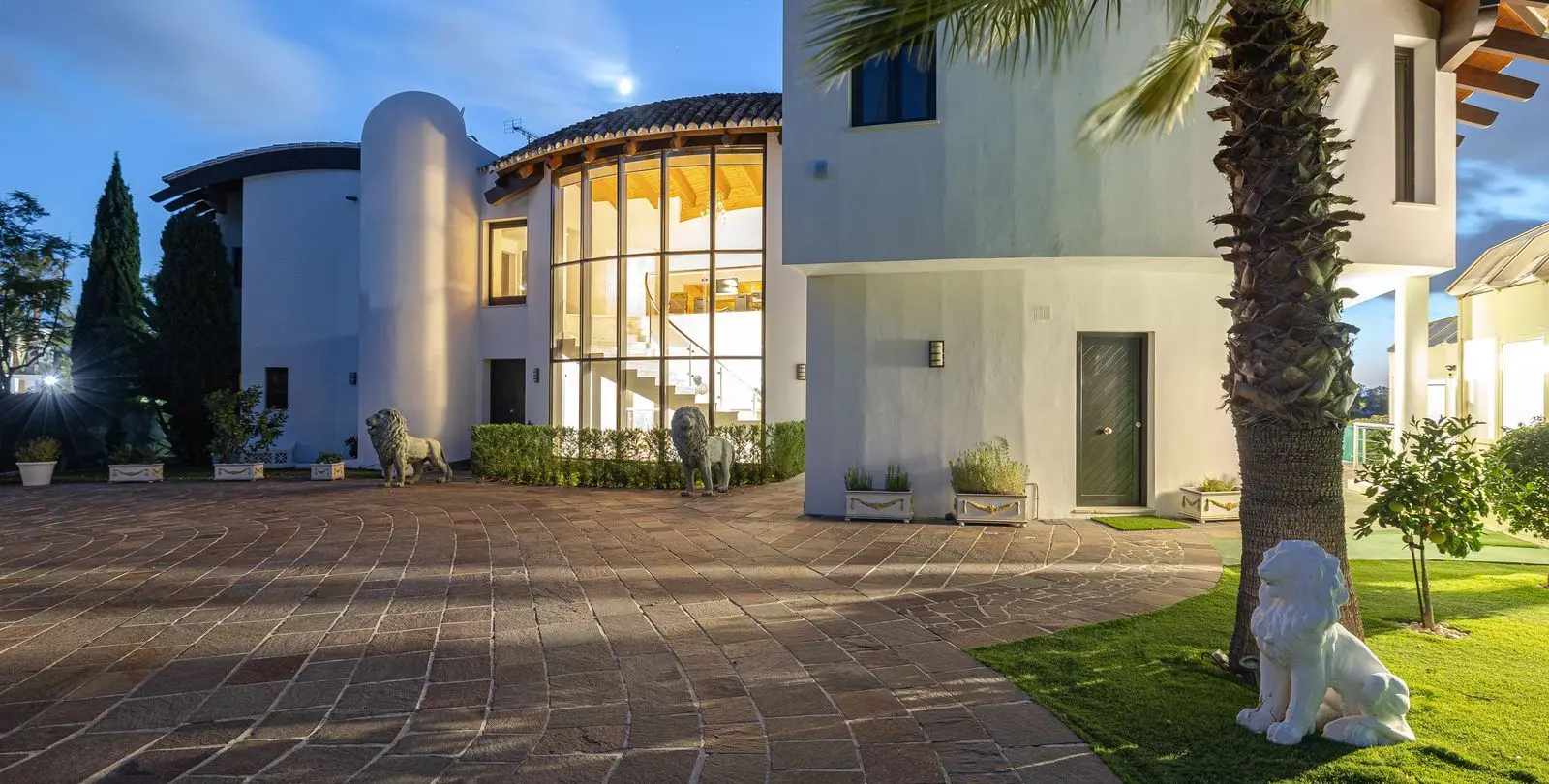 Venta de villa independiente en Los Flamingos 1