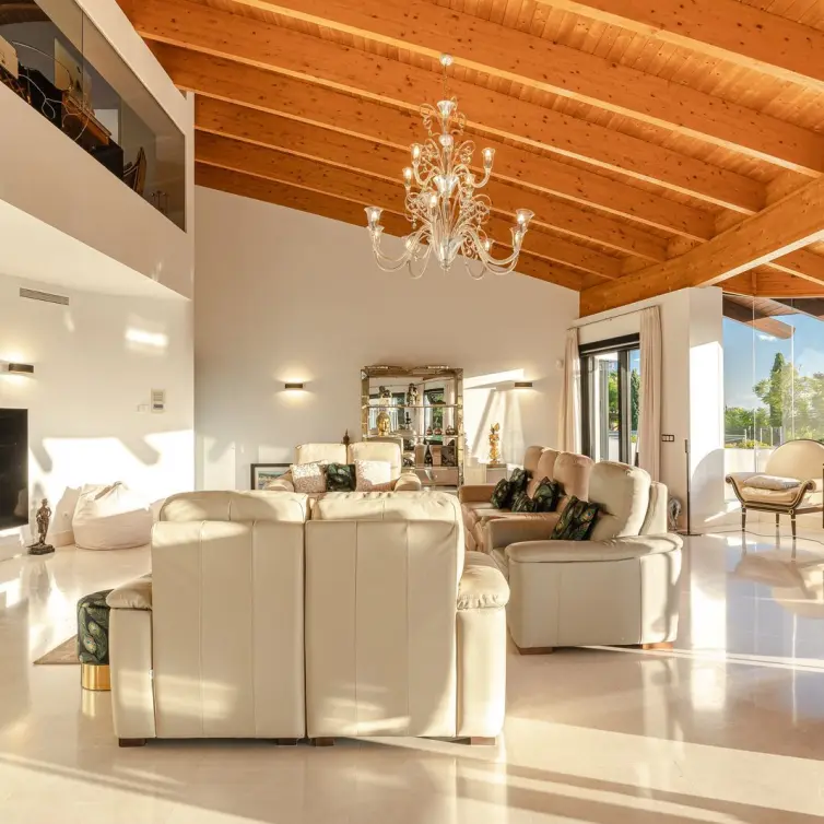 Sale of detached villa in Los Flamingos