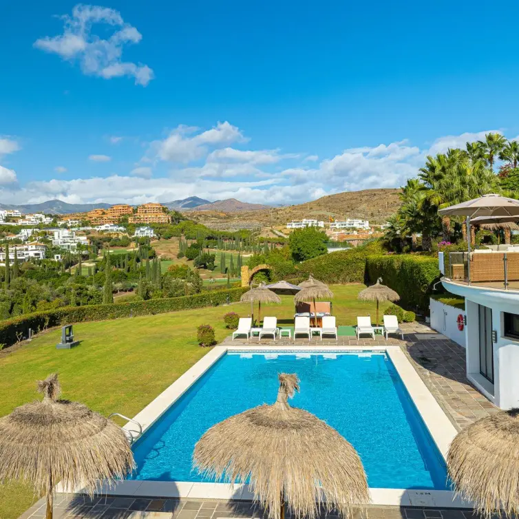 Sale of detached villa in Los Flamingos