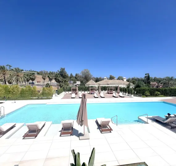 Долгосрочная аренда двухуровневых апартаментов в The Golden Mile