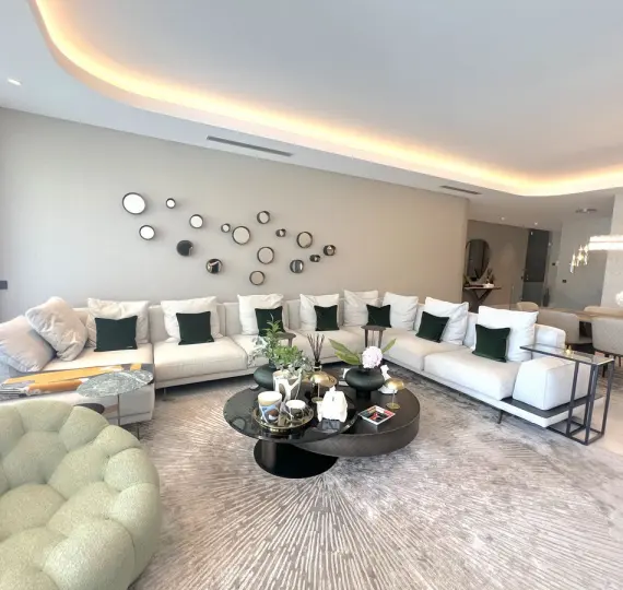 Долгосрочная аренда двухуровневых апартаментов в The Golden Mile