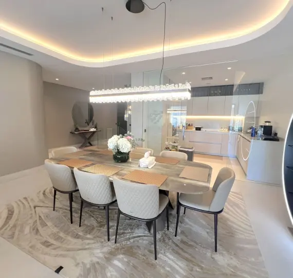 Долгосрочная аренда двухуровневых апартаментов в The Golden Mile