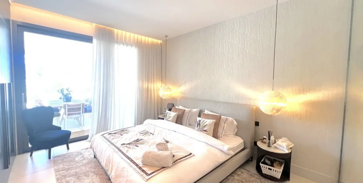 Long-term rent of duplex in The Golden Mile 10