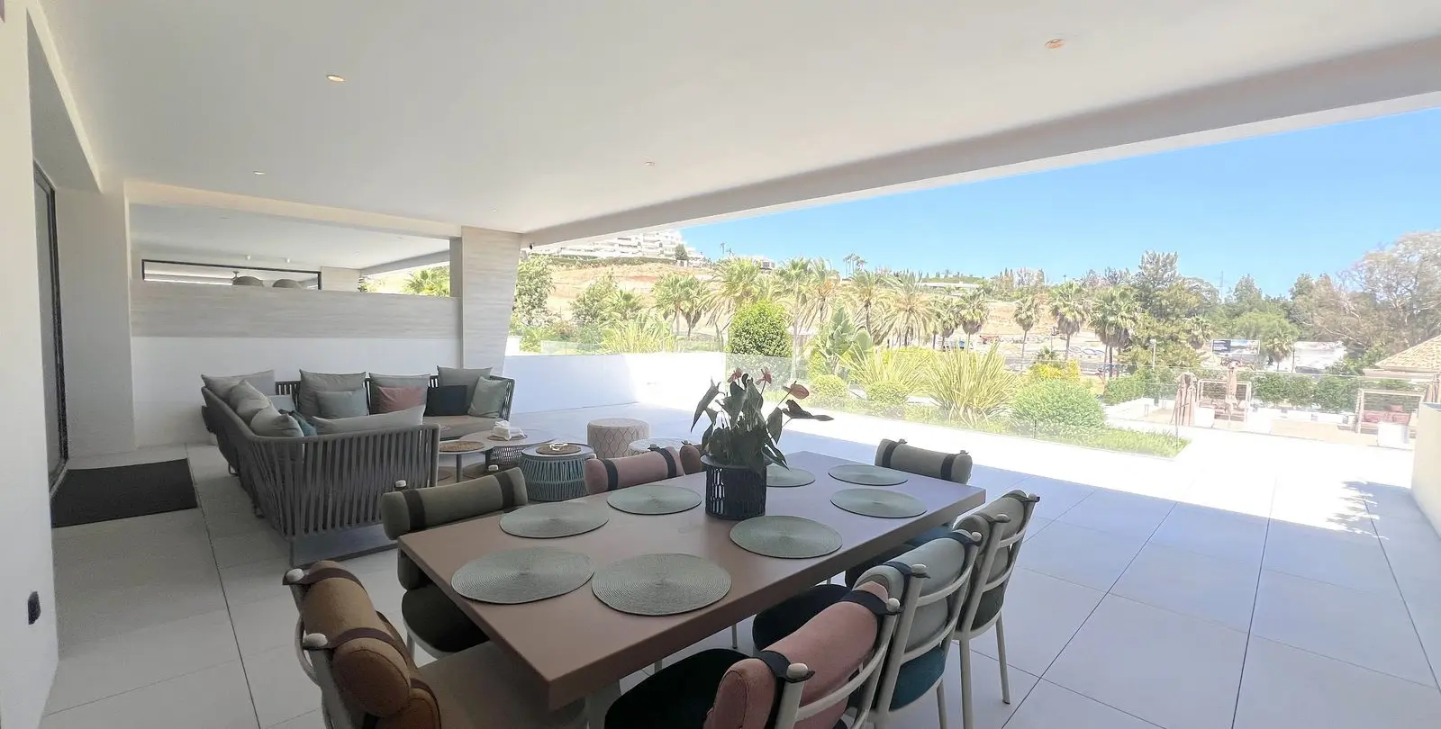 Long-term rent of ground floor apartment in The Golden Mile 7