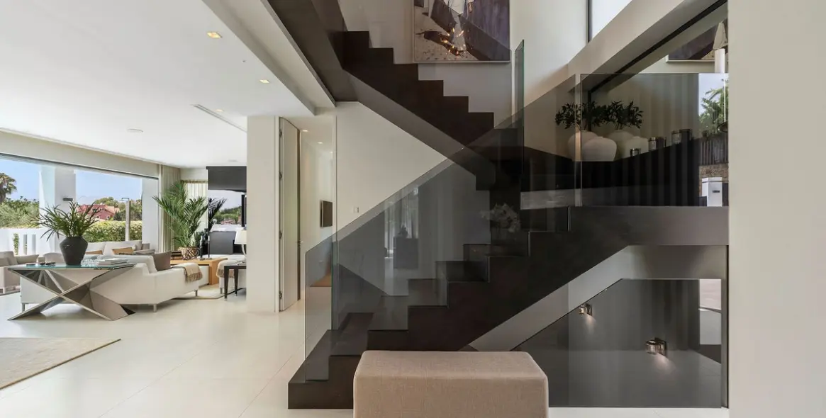 Sale of detached villa in Marbella (district Nagüeles) 3