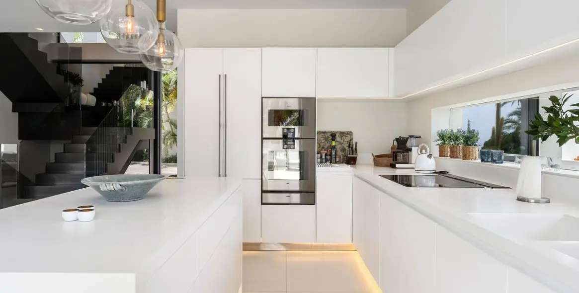 Sale of detached villa in Marbella (district Nagüeles) 5