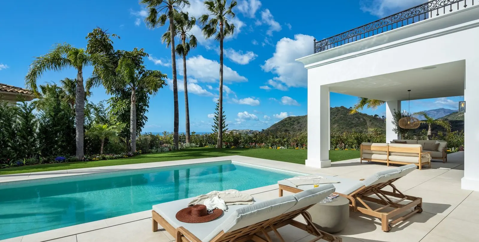 Venta de villa independiente en Los Arqueros 5