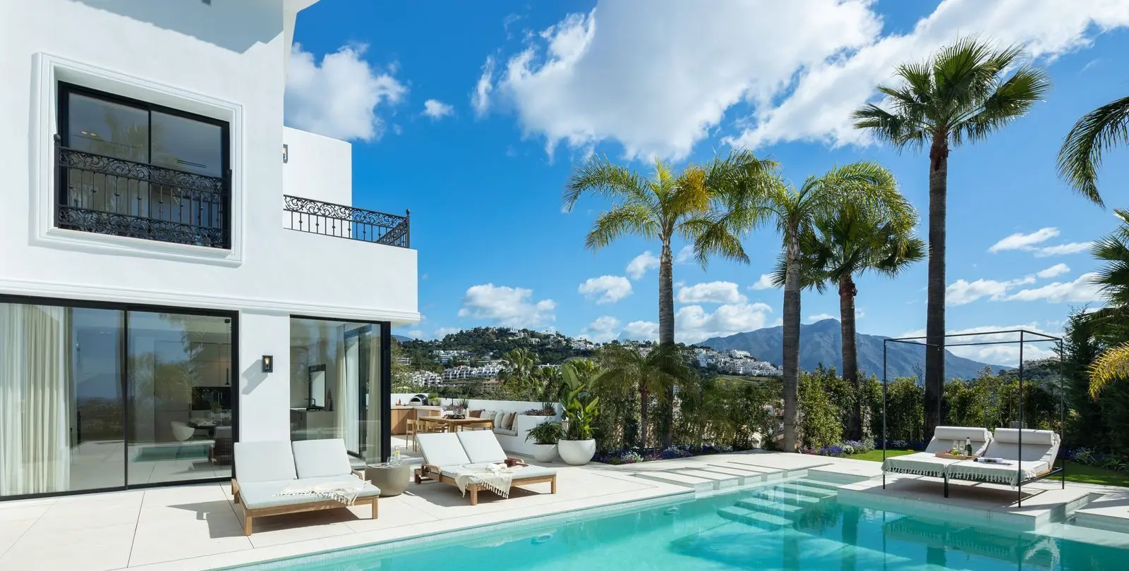 Venta de villa independiente en Los Arqueros 11