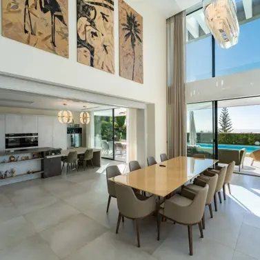 Sale of detached villa in Los Arqueros